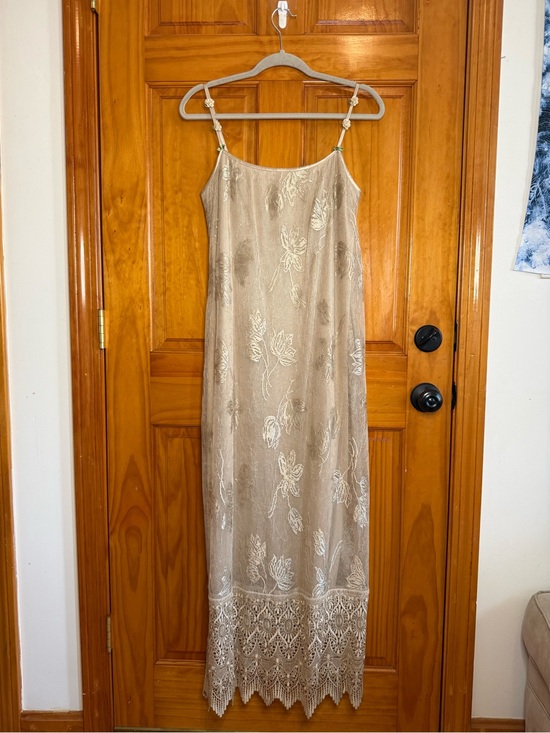 Cache Dresses & Skirts - Cache Vintage Lace Maxi Dress with Floral pattern and Flower details Size Large